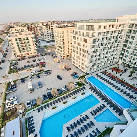 Mirrano - Infinity Pool &