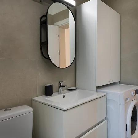 Apartman Mirrano - Infinity Pool & *