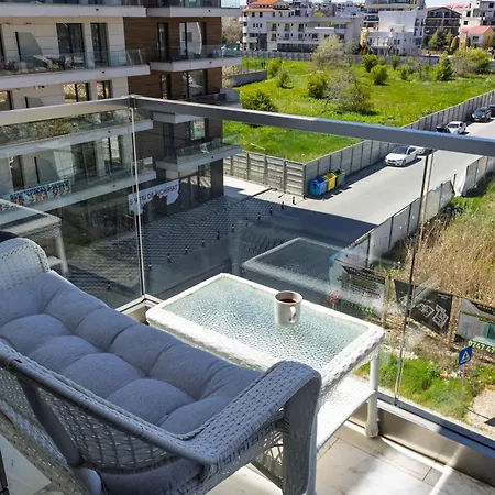 דירה Mirrano - Infinity Pool &